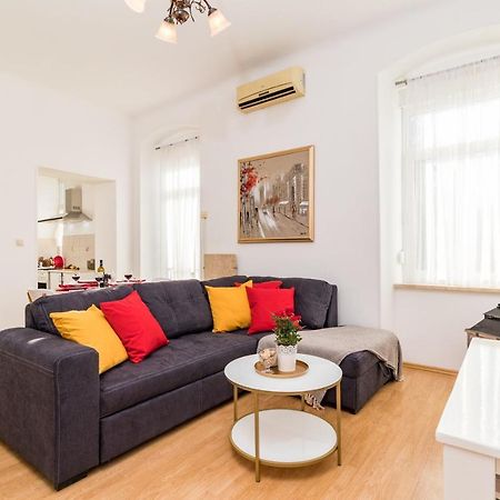 Apartman Lussi Пула Екстер'єр фото