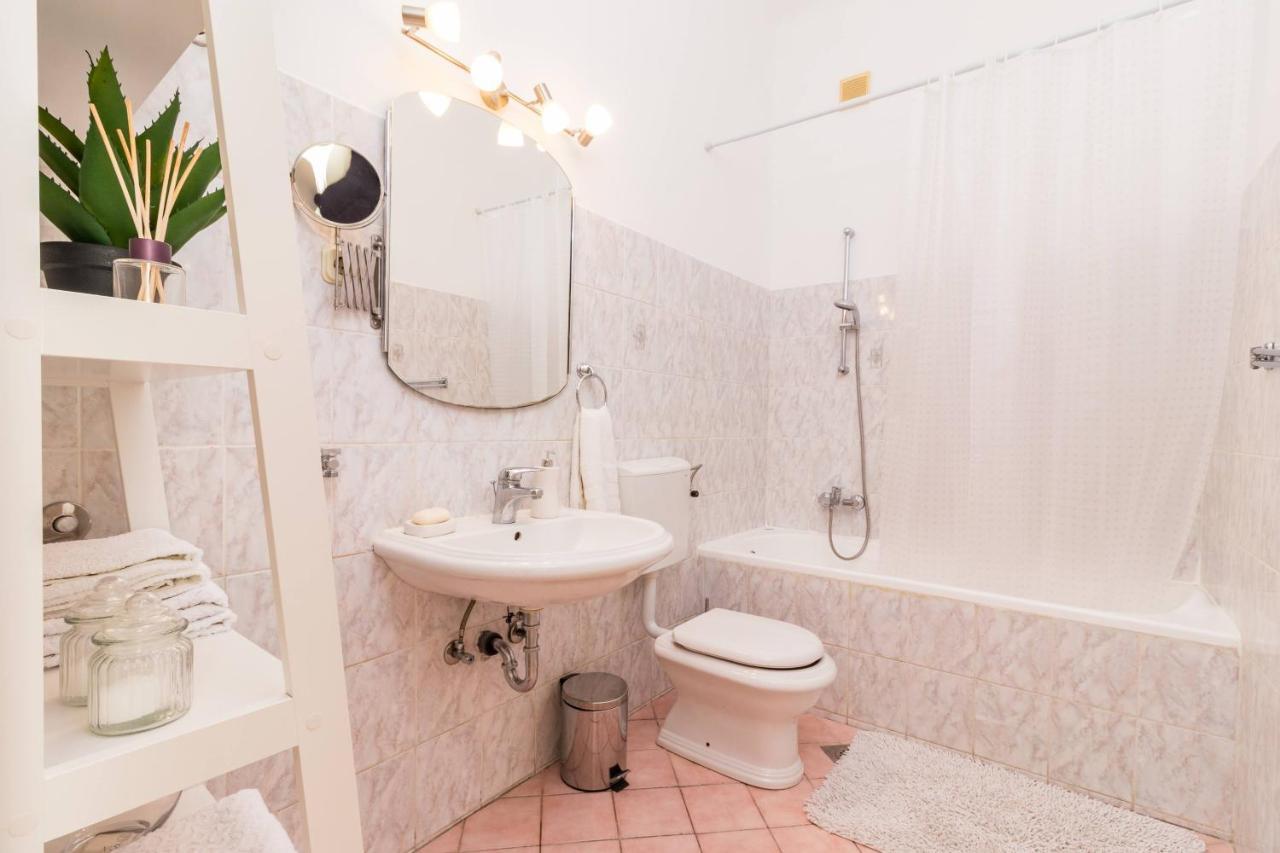 Apartman Lussi Пула Екстер'єр фото