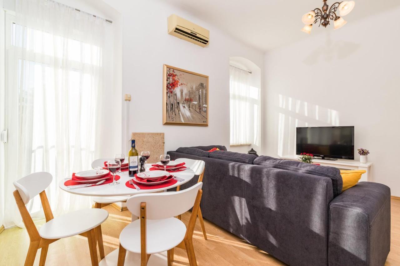 Apartman Lussi Пула Екстер'єр фото
