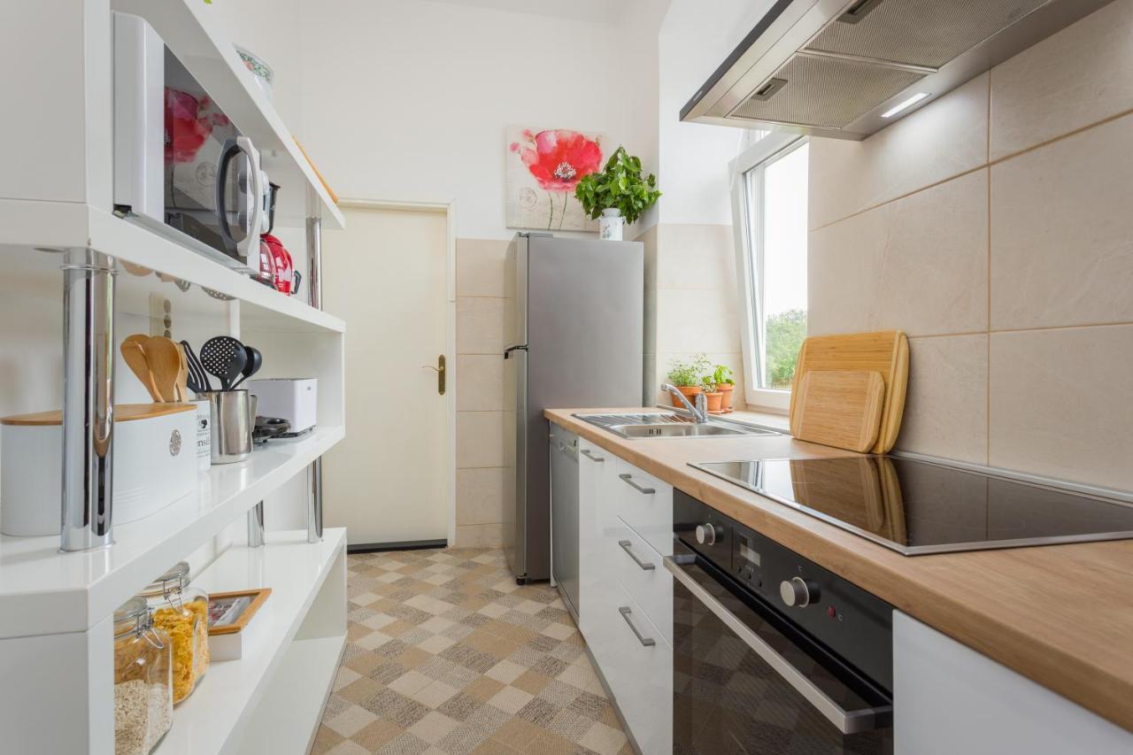 Apartman Lussi Пула Екстер'єр фото
