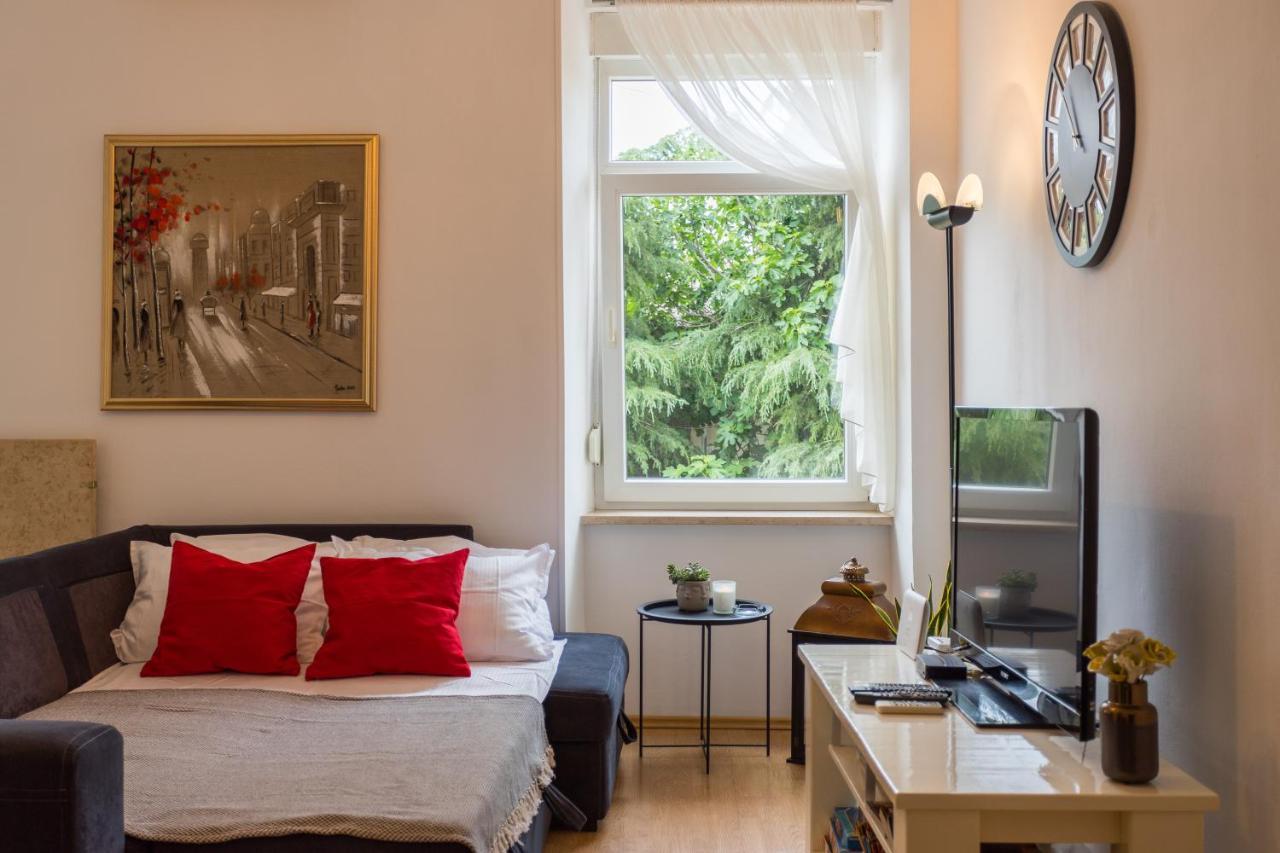 Apartman Lussi Пула Екстер'єр фото